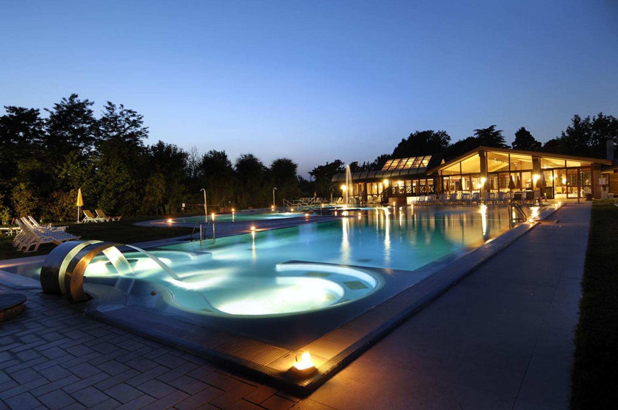 Terme Preistoriche Resort & Spa 蒙特格罗托泰梅 外观 照片